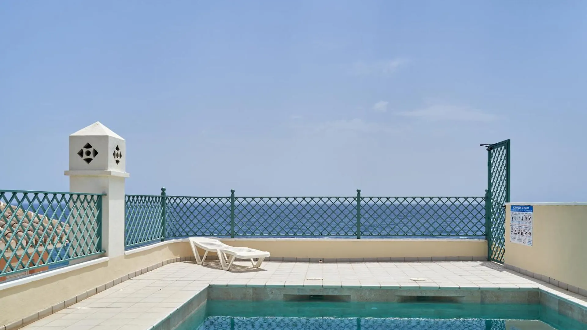 Beachfront Apartment Torrox Costa